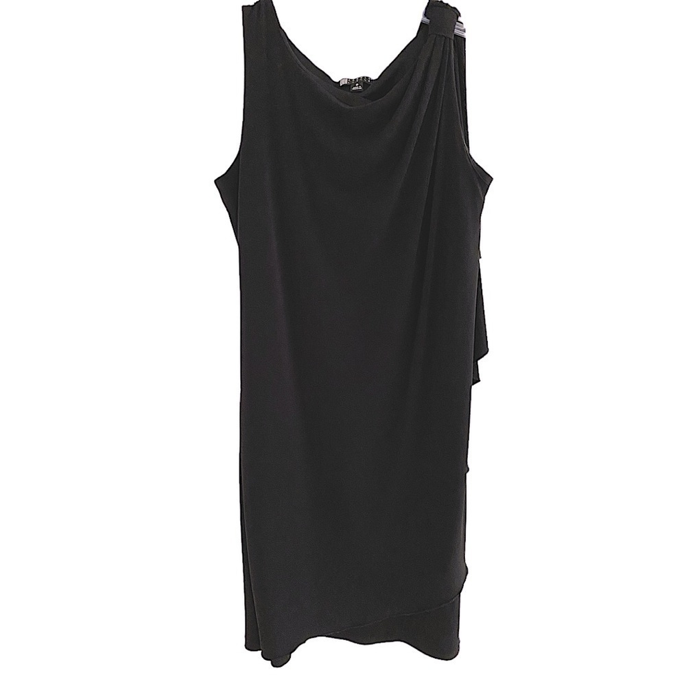 Black sleeveless dress long ruffle coming off of one shoulder. Very dramatic 8
C